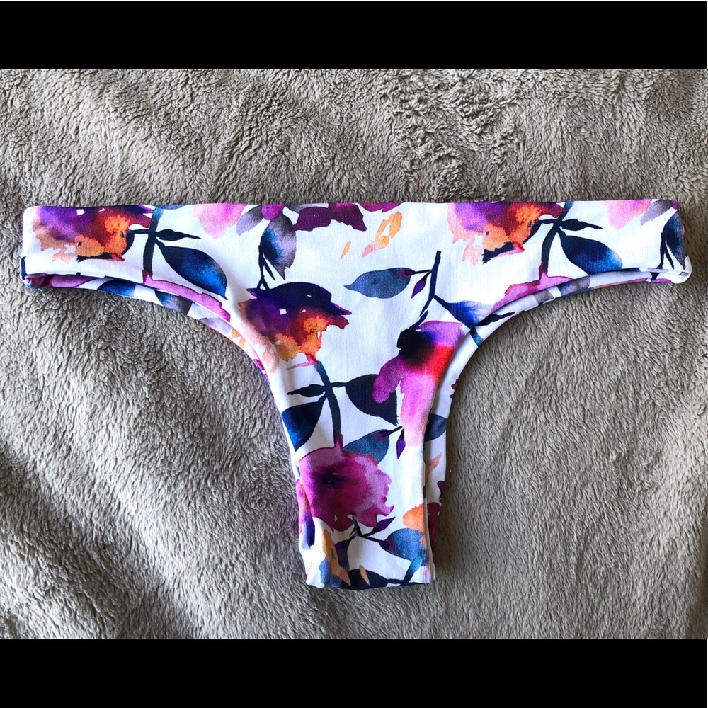 AMA Bikini Kamiya Bottoms